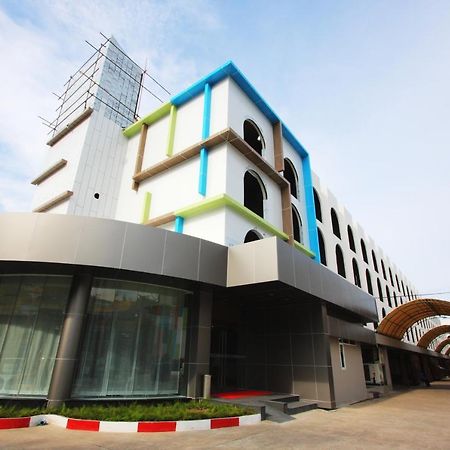 Royal Delight Hotel Bangkok Exteriör bild